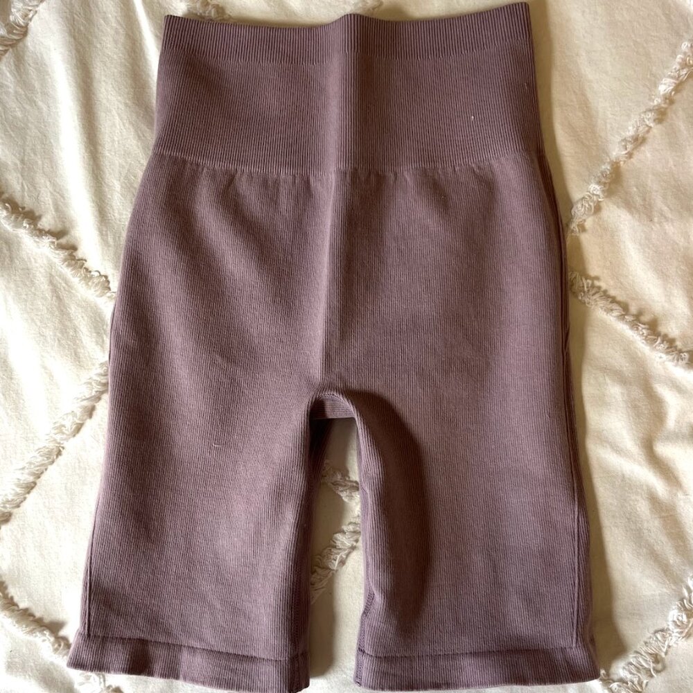 Everlane Ribbed Seamless High Rise The Biker Short - Size XS/S